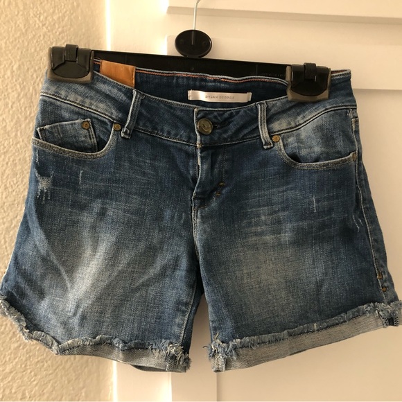Dylan & George cutoff denim shorts, size 25 - Picture 2 of 6